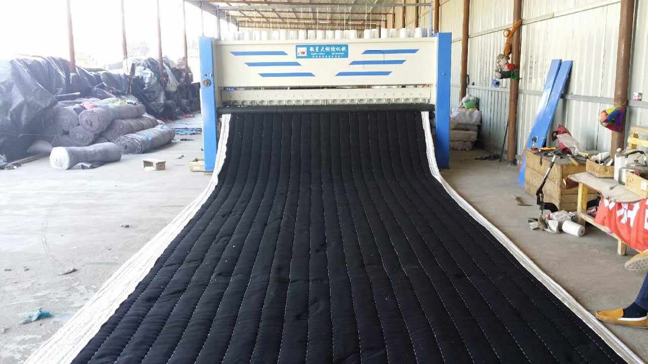 大棚棉被厂投资多少钱？